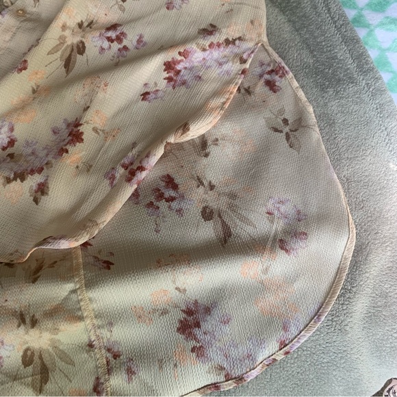 H&M Pink Floral Print Button Down Chiffon Kimono size Medium - Picture 2 of 5